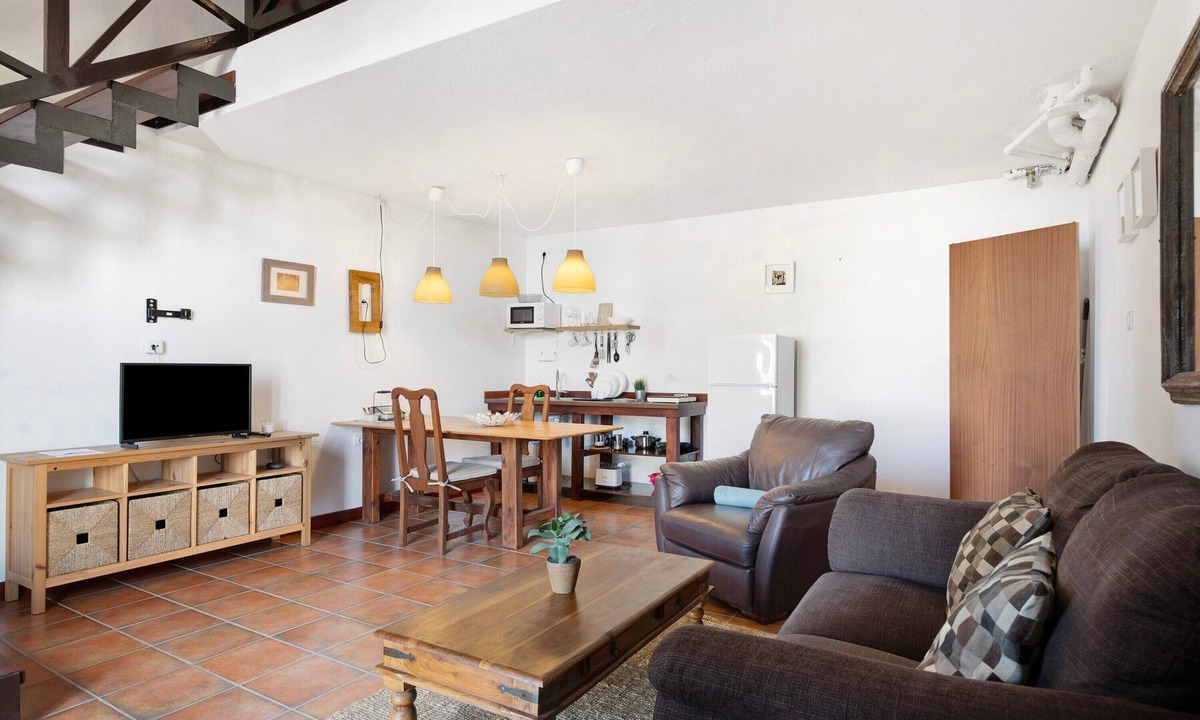 La Vegueta House | Country House 'Finca Emblemática - Nº2 Chibusque' with Mountain Views, Pool and Wi-Fi