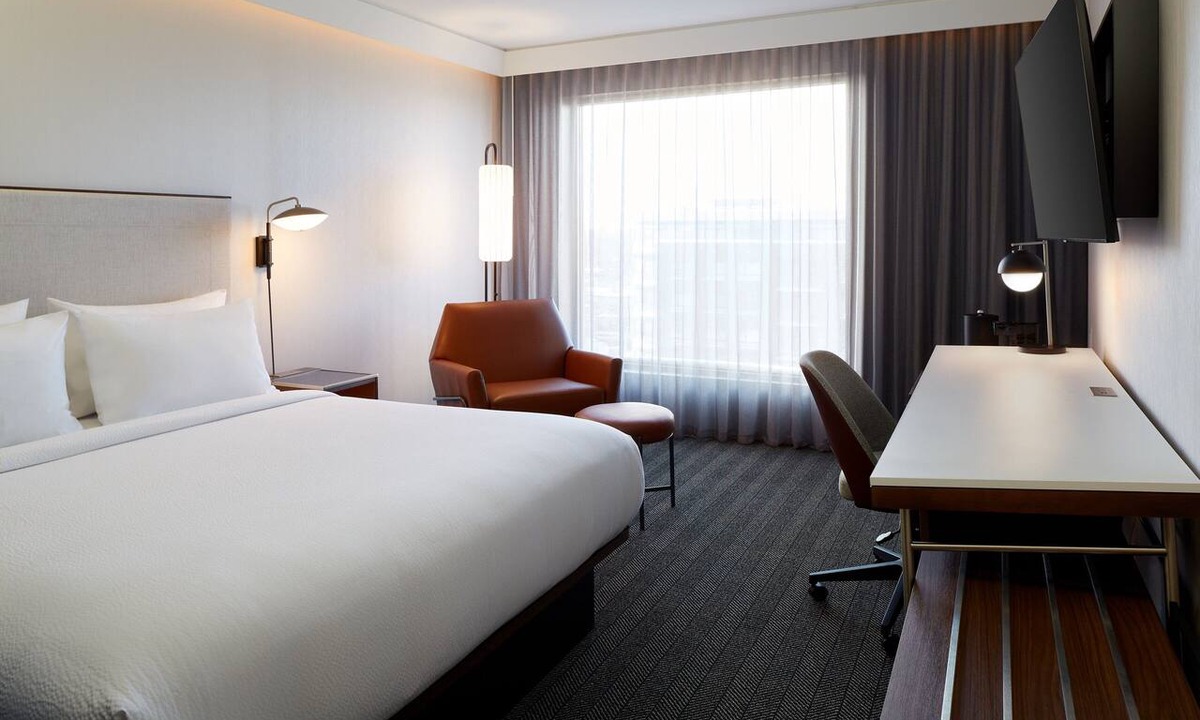 Cote-Des-Neiges—Notre-Dame-De-Grace Hotel | Courtyard by Marriott Montreal Midtown