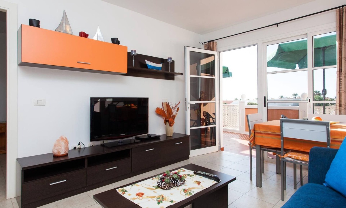 Castillo Caleta de Fuste Apartment | Cozy apt in Caleta de Fuste very central