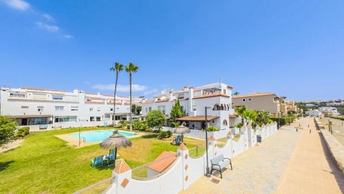 Marina de Casares House | Cubo's Beachfront Marina de Casares House