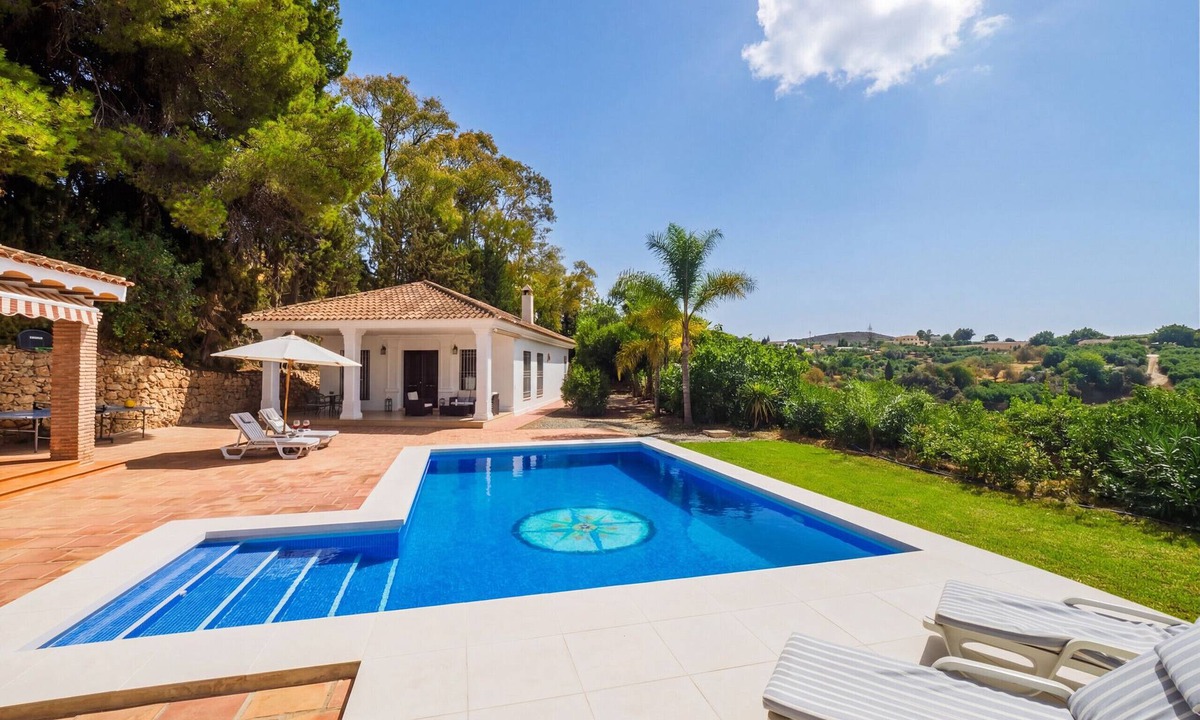 Alhaurin el Grande Villa | Cubo's Villa Antonio. Wifi, air conditioning, pool,
