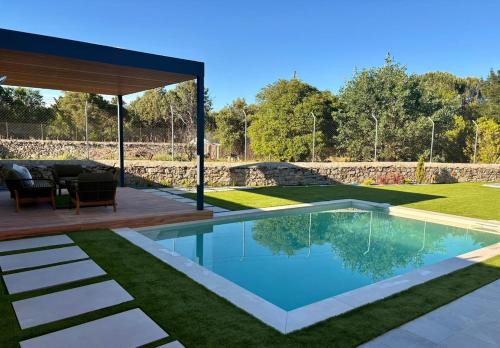 Alpedrete Villa | Design Villa in Madrid Mountains