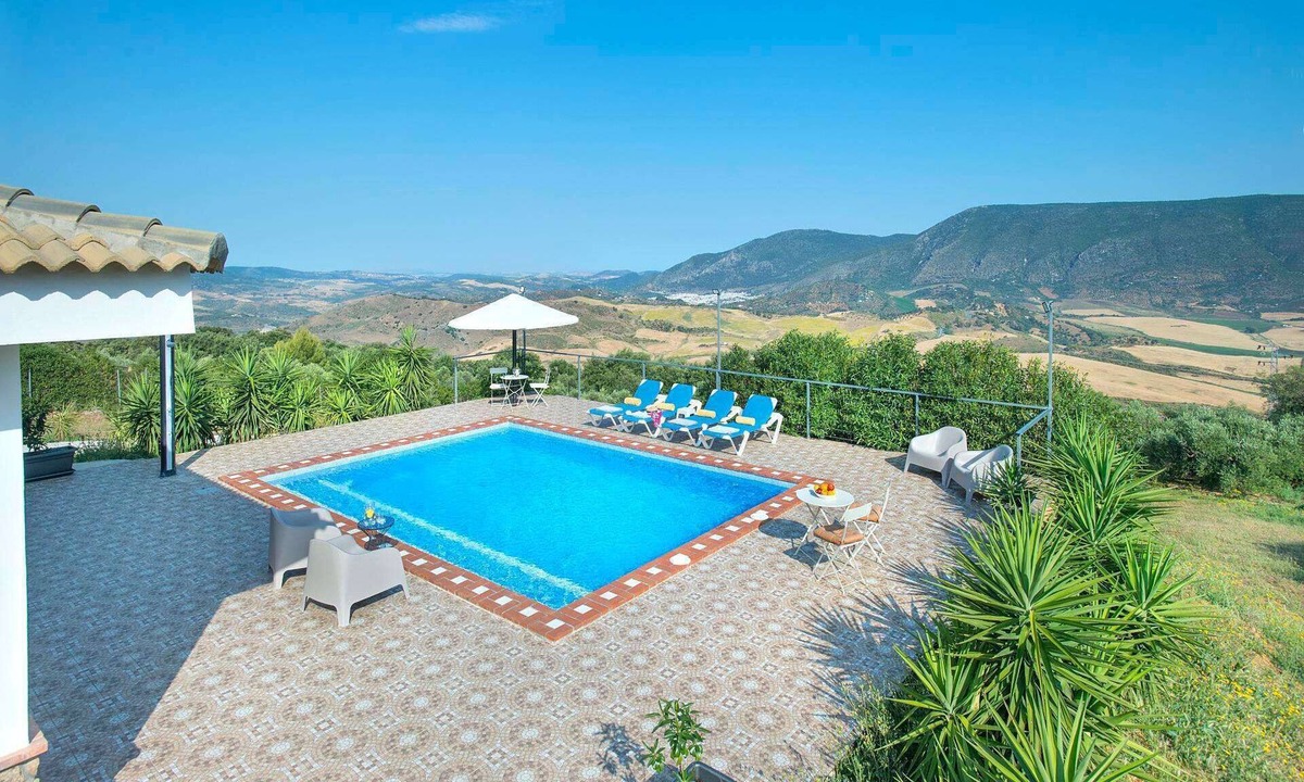El Gastor Villa | El Granadino - Two Bedroom Villa, Sleeps 4
