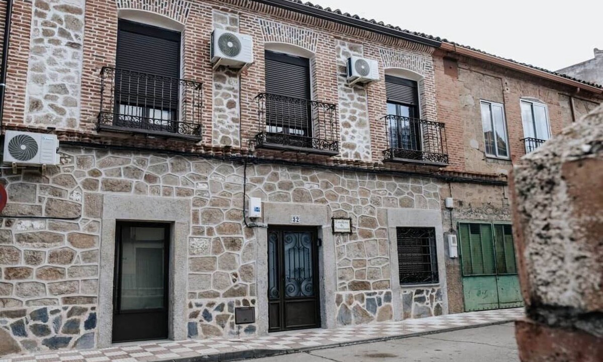Navahermosa House | El Puente Grande Country House · Pool and Garden