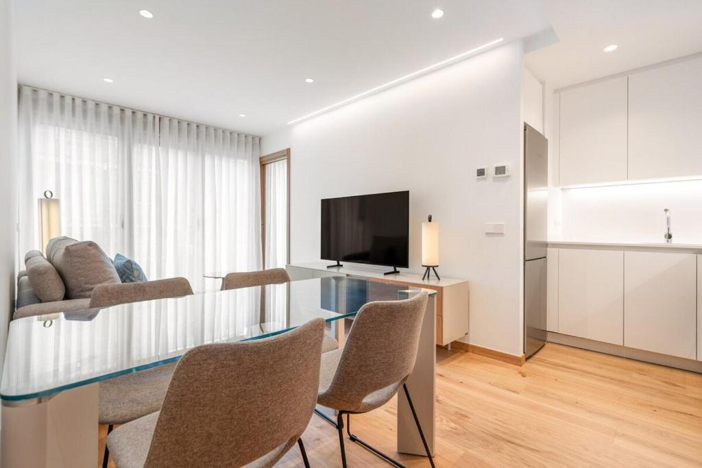 Gaztambide Apartment | Elegance & comfort in Chamberi- 4B