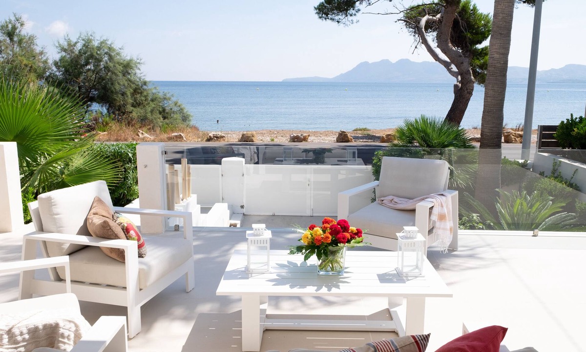 Puerto de Pollensa Villa | AMFORA - HIGH QUALITY VILLA, WITH NEW POOL, IN FIRST LINE OF BEACH