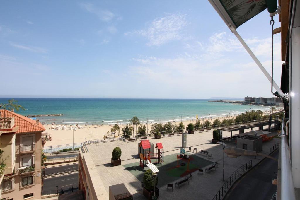 Raval Roig Apartment | Estudio Playa del Postiguet