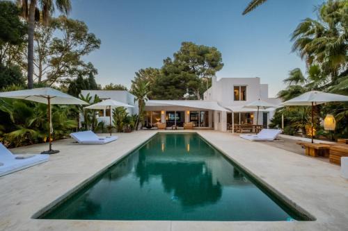 Santa Eulalia del Rio Villa | Exclusive 5 Bedroom Villa in Ibiza City, 1266