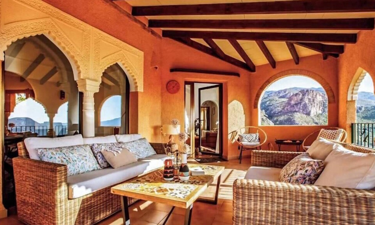 Turre Villa | Exclusive Almería Villa for 6 Guests – Traditional Spanish Design & Sunset Views