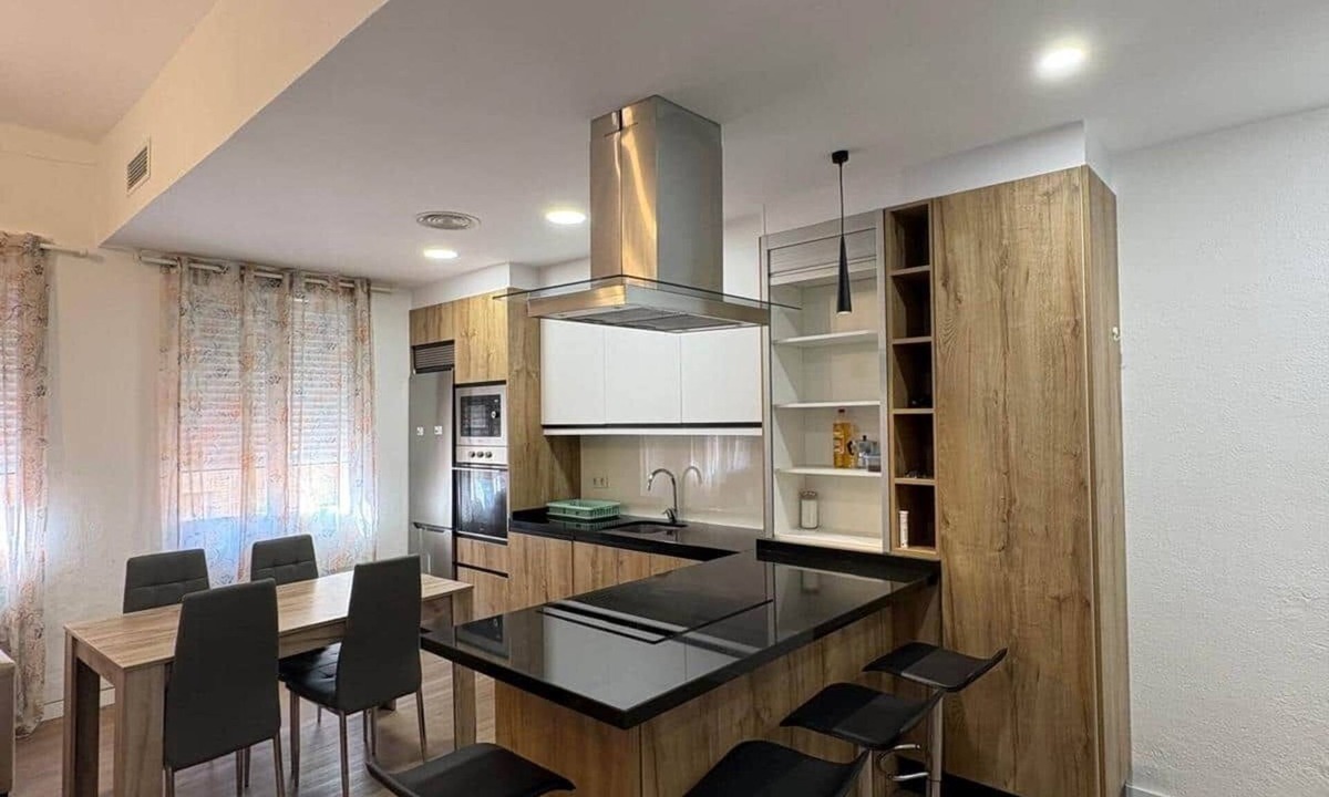 Ciudad Jardin House | Felipe II Apartment