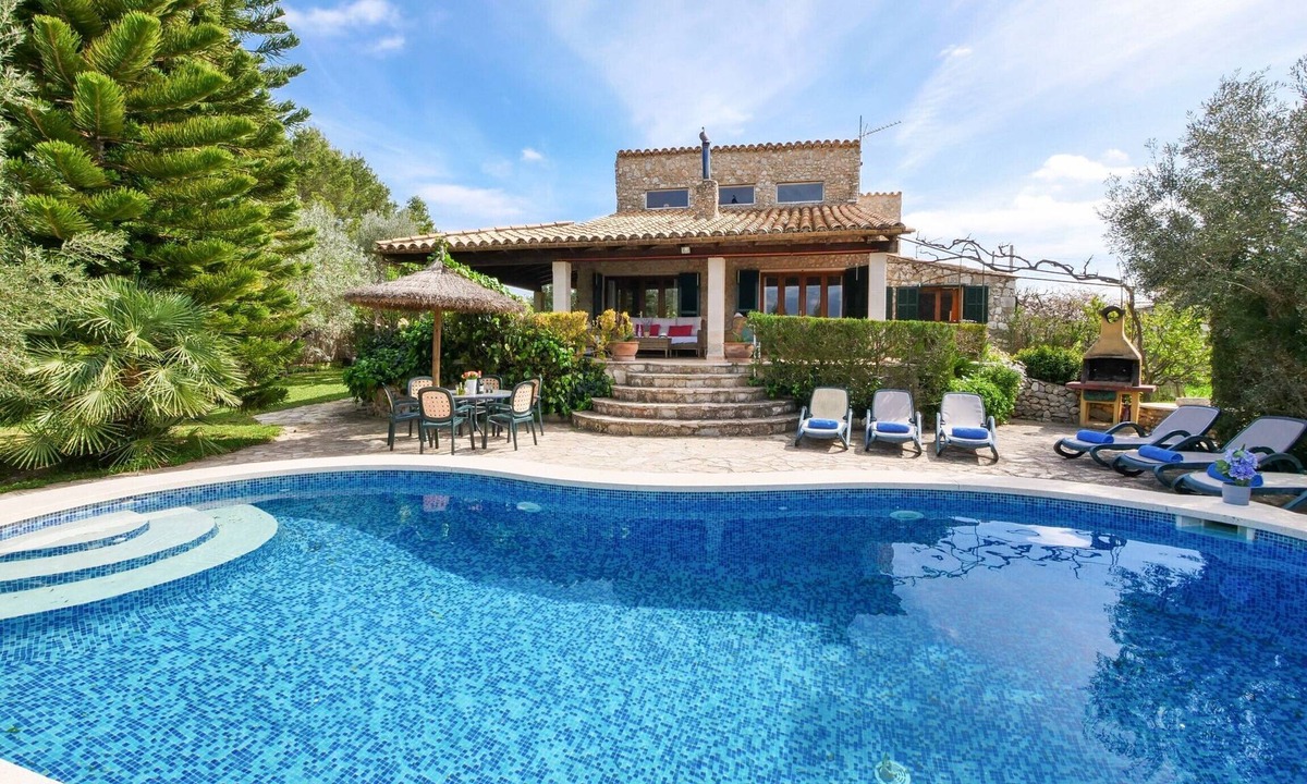 Inca Villa | Finca Can Reure with Mountain View, Wi-Fi Pool, Garden & Terrace