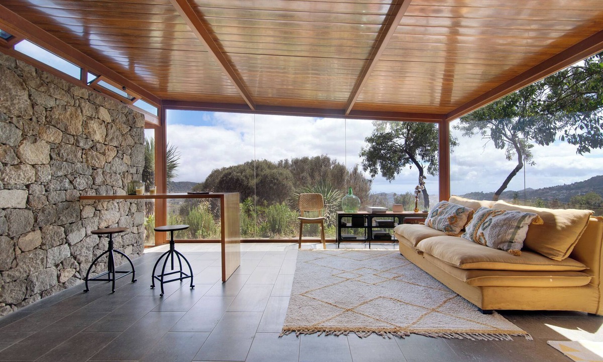 Santa Brigida Villa | Finca 'La Casita De La Orilla De Peñate' with Sea View, Private Terrace and Wi-Fi