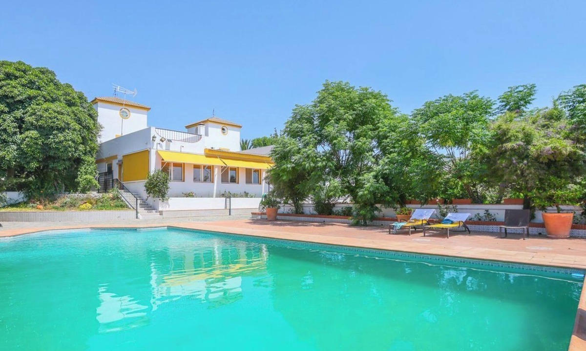 La Puebla de los Infantes Villa | Finca Rural en Jaralta de Carmen La Puebla de Los Infantes by Ruralidays