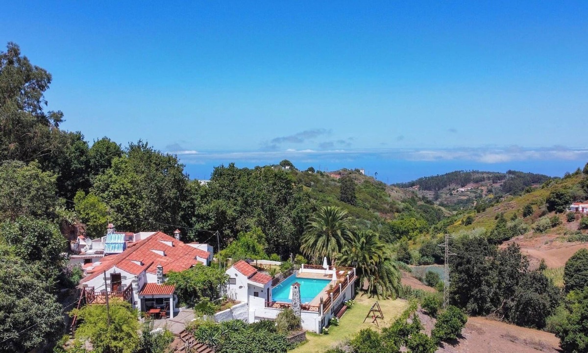 Fontanales Cottage | GC0002 Holiday cottage with barbecue and pool