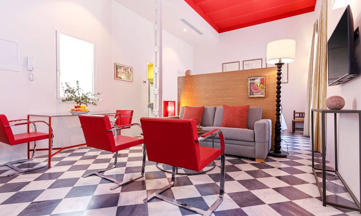 San Vicente Apartment | Genteel Home San Laureano III