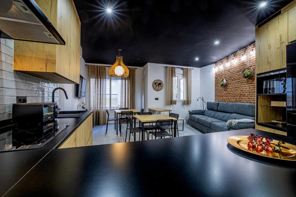 Centro Comercial Apartment | Geysotur EnMayo2021