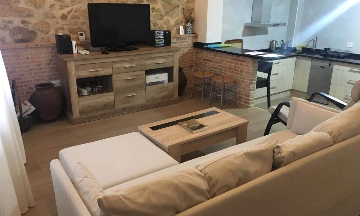 Los Pinos Apartment | Grandparents Tourist Apartment: "José Postrero and Antonia La Riega"