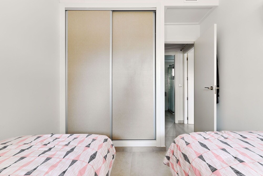 Torrevieja Apartment | Ground floor sunny apartment with pool views