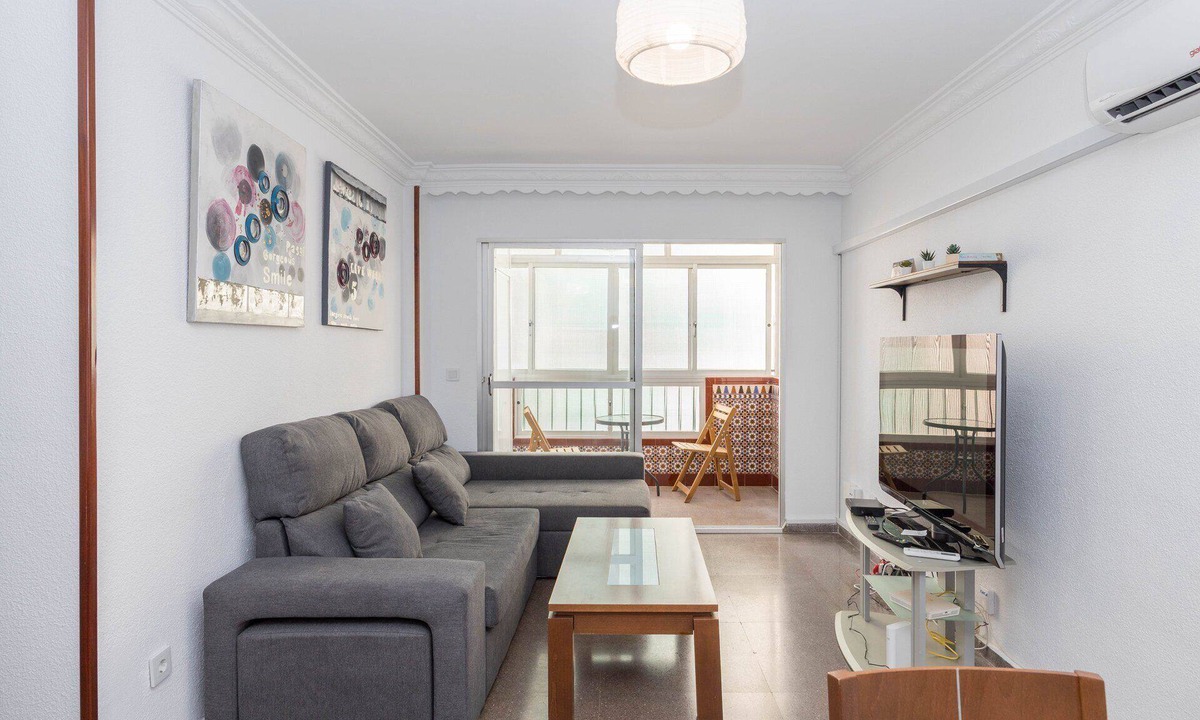 Los Tilos Apartment | GuestReady - Vialia apartment next to the station