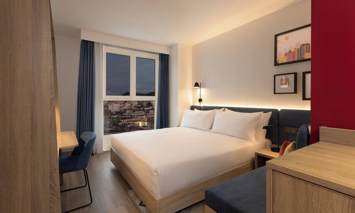 Palma-Palmilla Hotel | Hampton By Hilton Malaga Martiricos