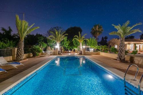 Daya Vieja Villa | Harmony Villa by Fidalsa