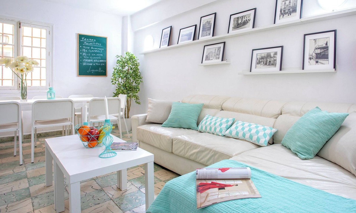 Lagunillas Condo | HISTORIC CENTER, UP TO 7 PEOPLE, VERY SPACIOUS, WIFI, AIR CONDITIONING, BEACH AT 15 MIN.