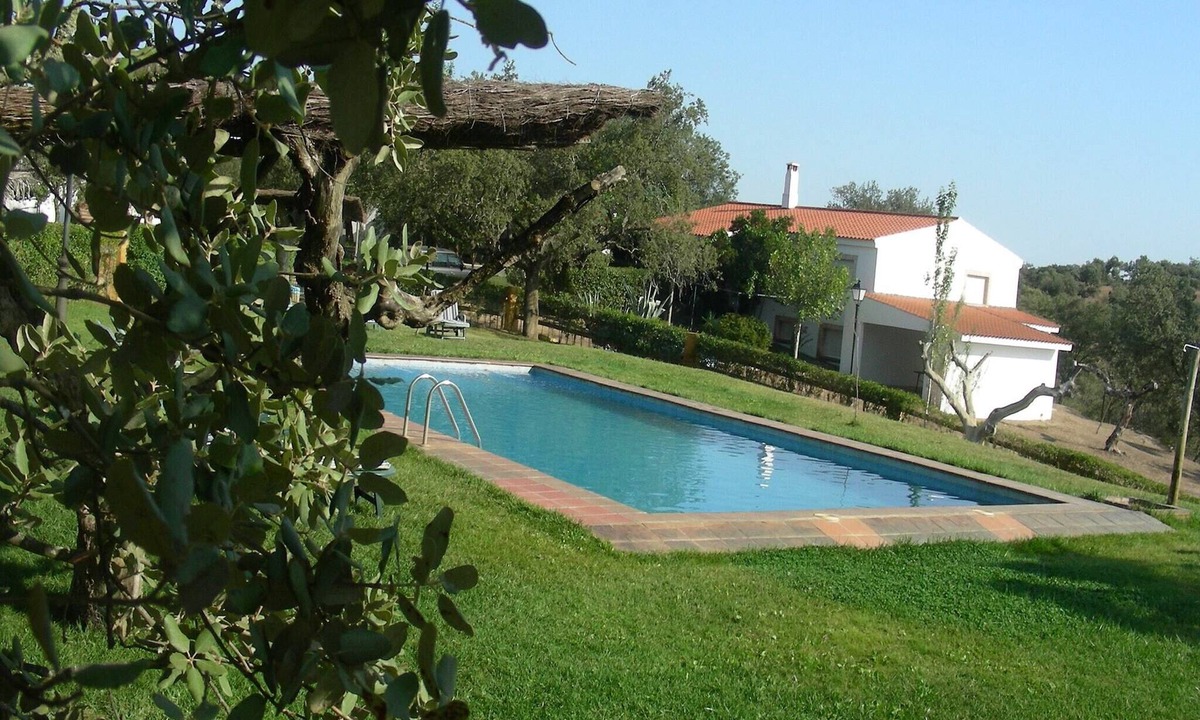 Herrera de Alcantara House | Holiday Home in Tajo with Pool, Terrace