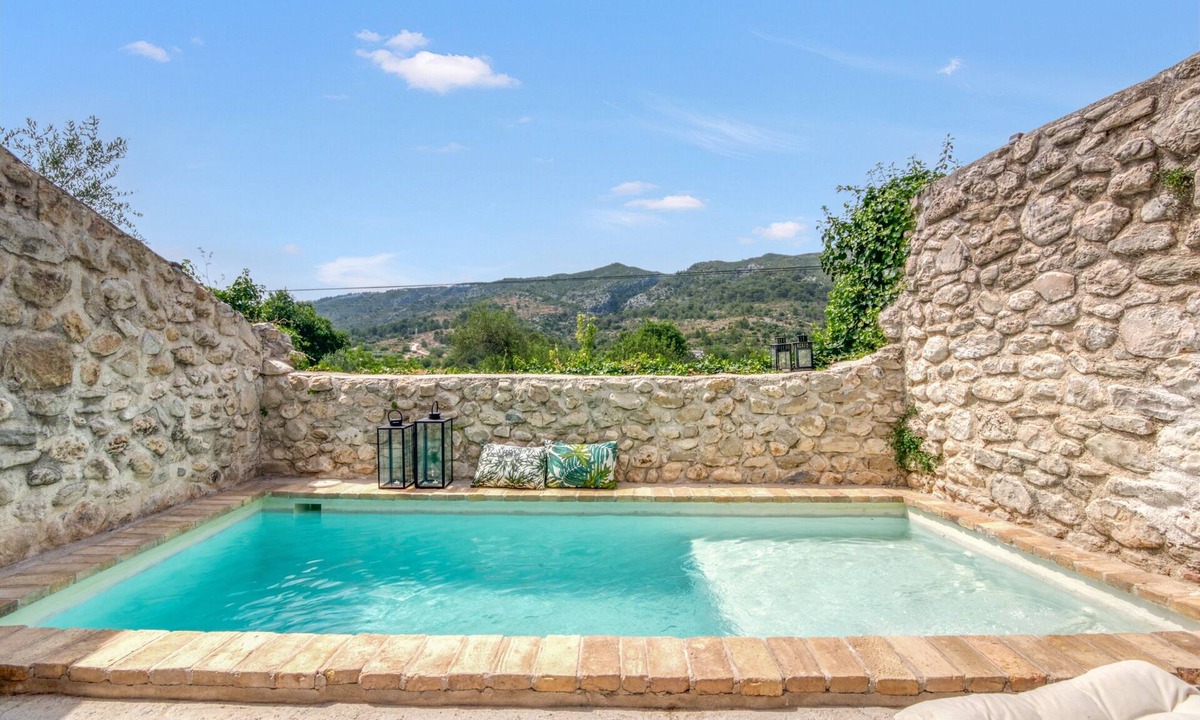 Vall de Gallinera House | Holiday Home 'Ca la Pasita 28' with Mountain Views and Wi-Fi