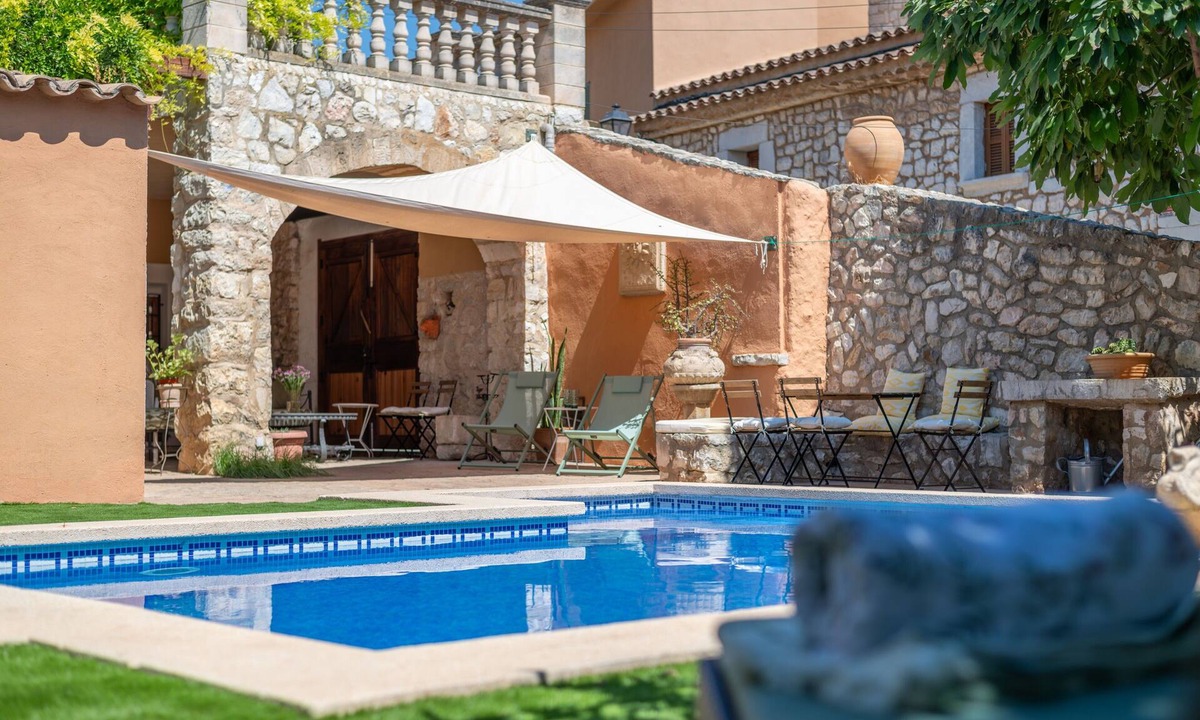 Biniamar House | Holiday Home 'Ca'n Blanch' with Private Pool, Terrace and Wi-Fi