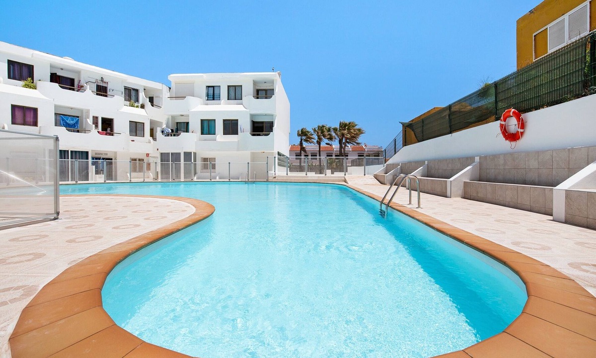 Nuevo Horizonte House | Holiday Home "Casa Jable" with Shared Garden, Private Balcony and Wi-Fi