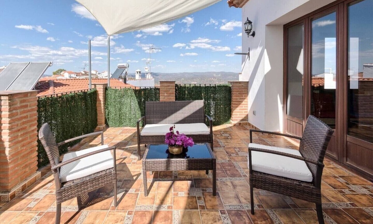 Zufre House | Holiday Home 'El Paladin' with Mountain Views, Private Terrace & Balcony
