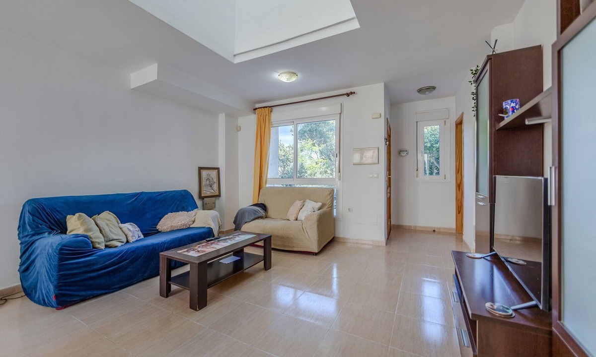 Vera House | Holiday Home 'Vera Rambla' with Private Terrace, Wi-Fi and Air Conditioning