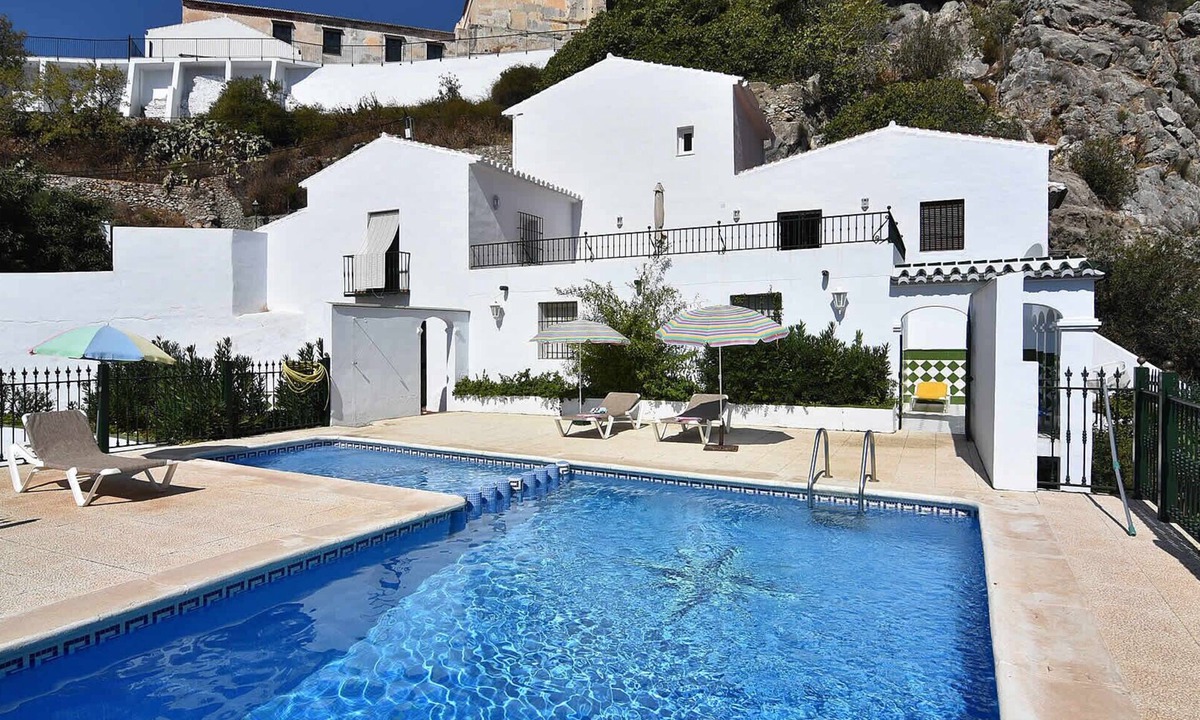 Frigiliana House | Holiday house Frigiliana for 1 - 6 persons with 3 bedrooms - Holiday home