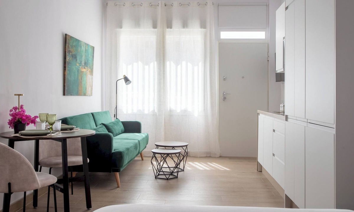 Doctor Barraquer-Grupo Renfe-Policlinico Apartment | Home2Book Macarena Hidden Gem, Sevilla