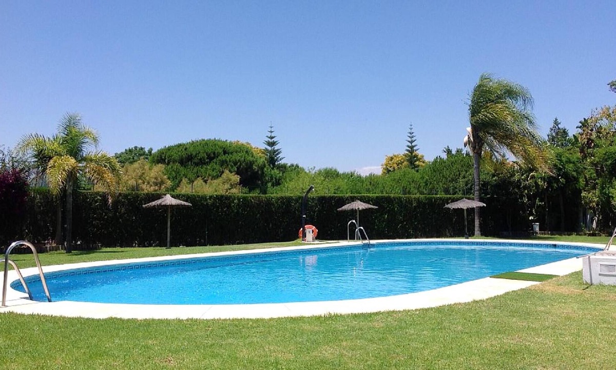 El Rompido Apartment | Homerez - Appartement 2 km away from the beach for 7 ppl. with shared pool