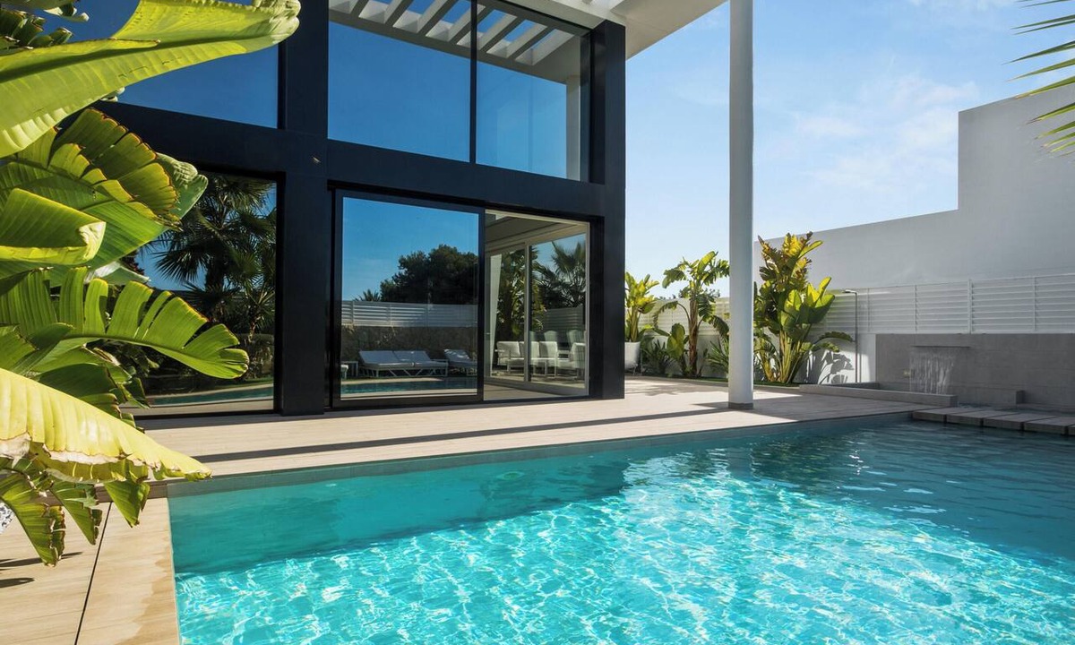 San Fulgencio Villa | Homerez - Luxury Villa San Fulgencio + Pool