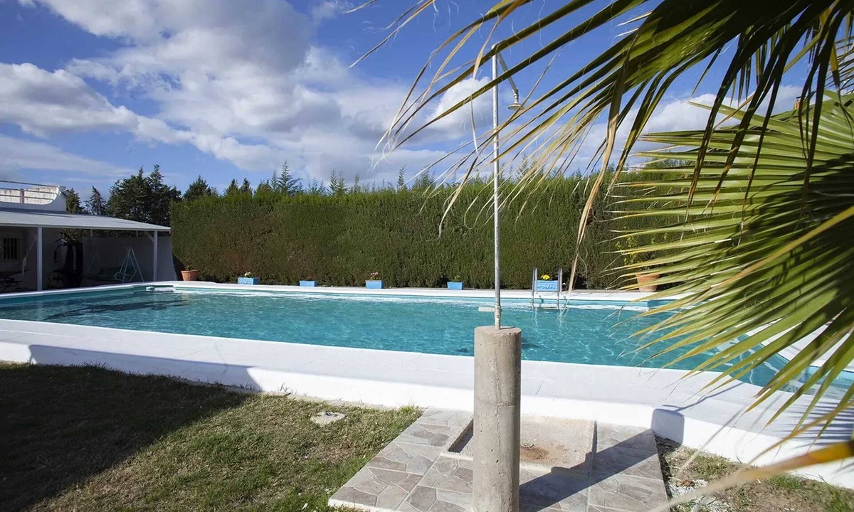 Linares Villa | Homerez - Villa in Linares