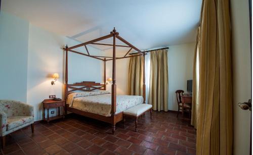Villanueva de la Serena Hotel | Hospedium Hotel Cortijo Santa Cruz