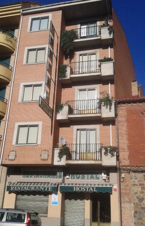Benavente House | Hostal Avenida