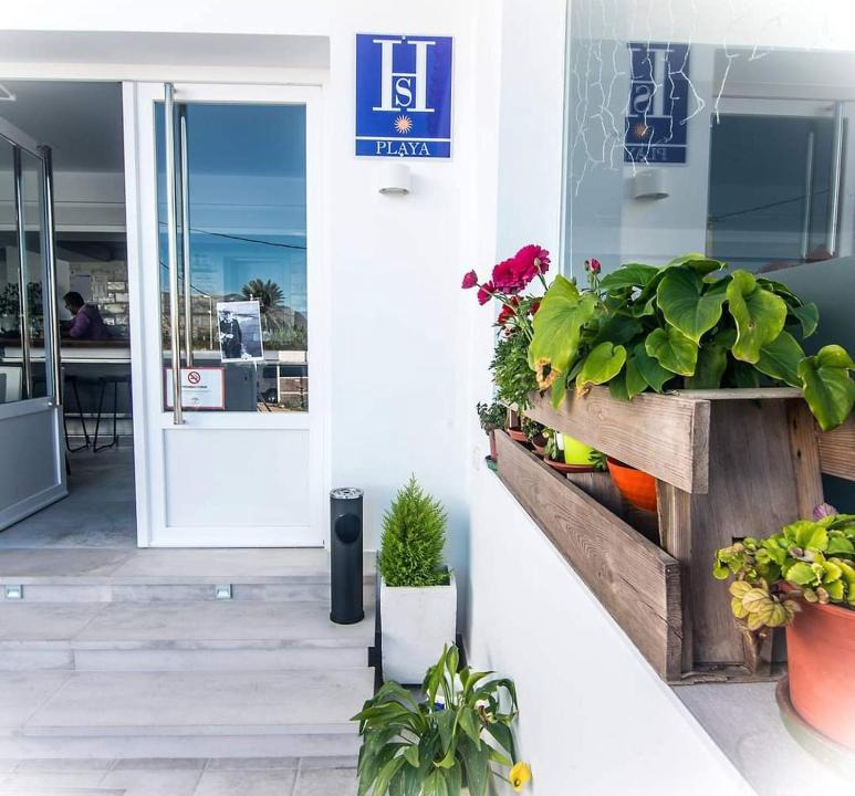 Los Escullos House | HOSTAL CASA EMILIO