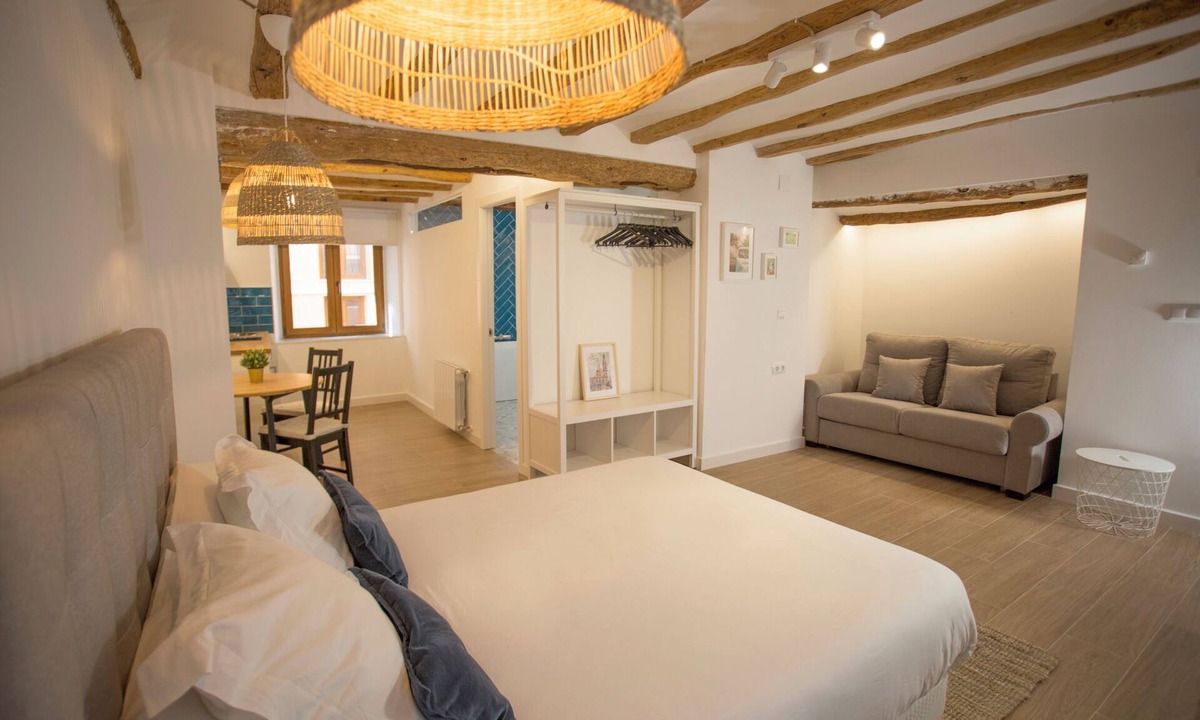 Alcoy Hostel | Hostal Savoy