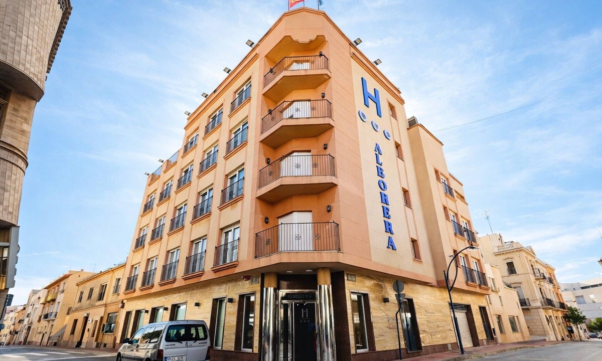 Santiago de la Ribera Apartment | Hotel Albohera Playa by Belvilla Resorts-Suite