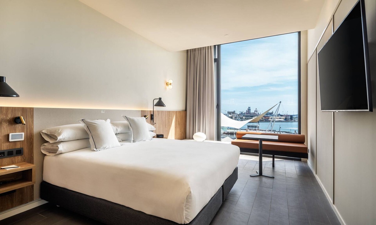 Las Palmas de Gran Canaria Hotel | Hotel LIVVO Lumm