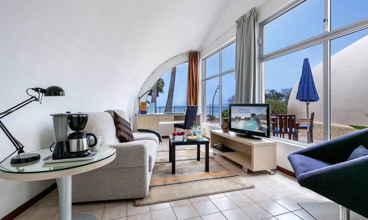 Bahia Calma Hotel | Hotel LIVVO Risco del Gato Suites