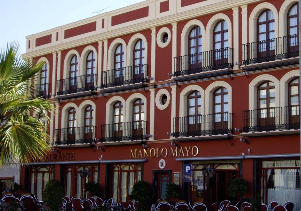Los Palacios y Villafranca Hotel | Hotel Manolo Mayo