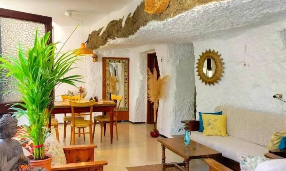 Galdar Cottage | Ideal for a getaway as a couple or with friends. Take advantage and kick for the summit.