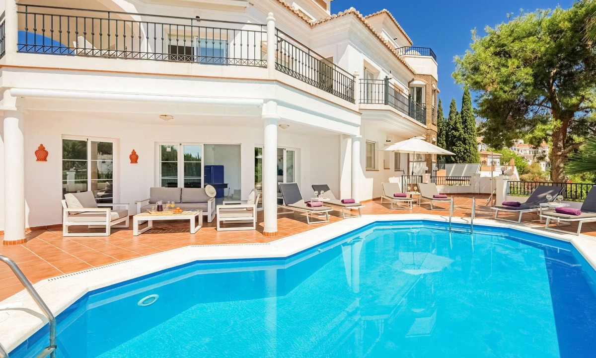 Frigiliana Villa | Indulge in Luxury at Casa La Imaroga: Your Home Away From Home