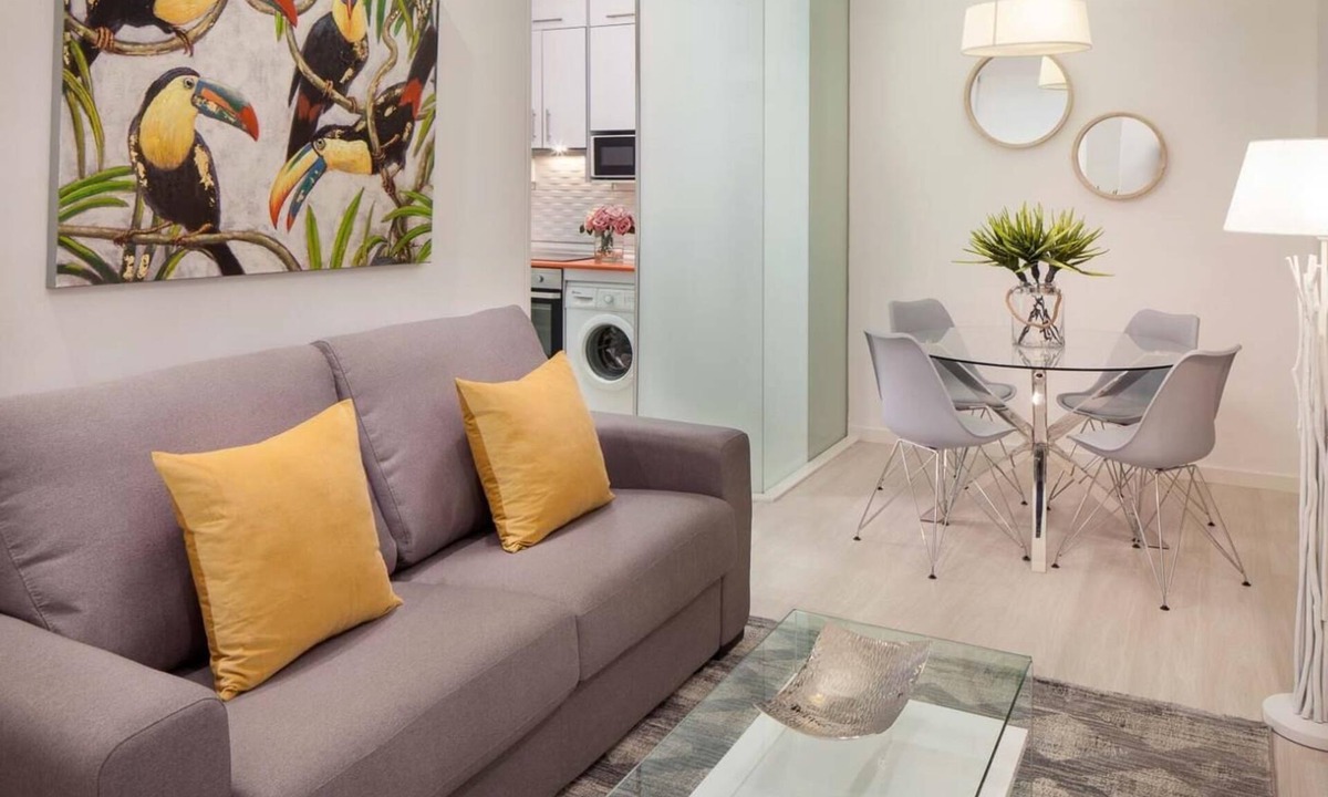 Malaga Historic Centre Apartment | INMálaga Apartments Palacio
