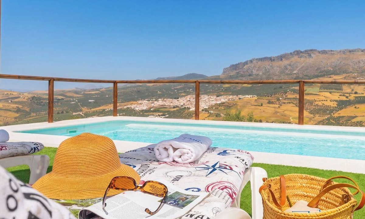 Antequera Villa | La Casilla del Mirador del Torcal Villanueva de la Concepción by Ruralidays