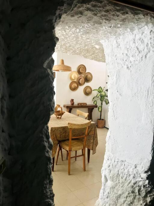 Juncalillo House | La Cueva Del Drago